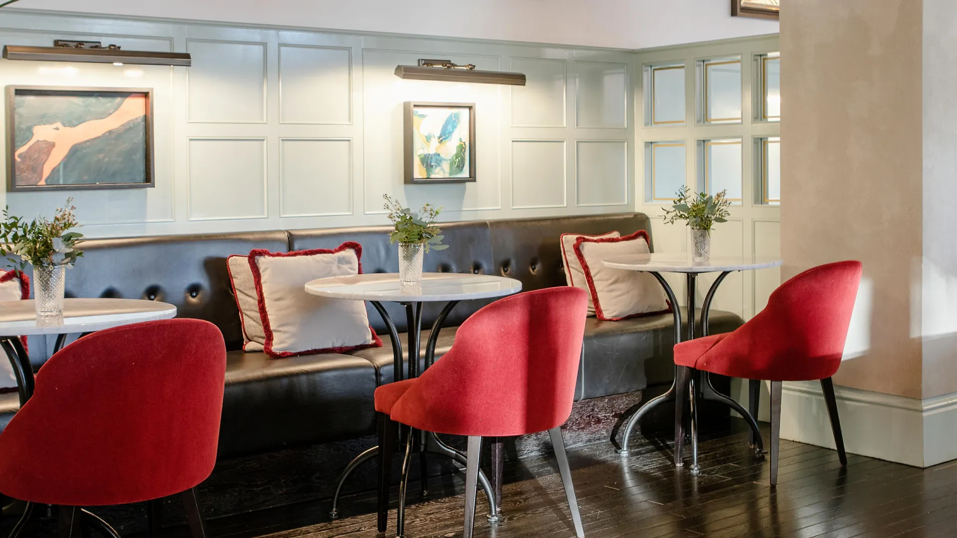 **** Hotel The Green Dublin Ireland
