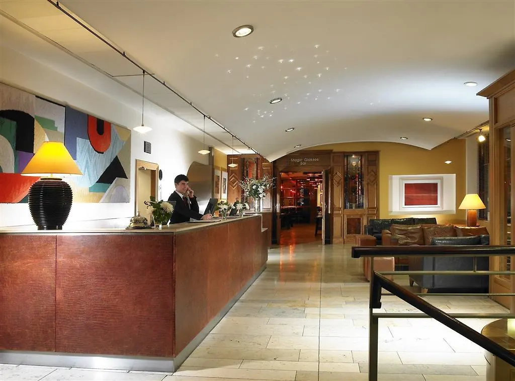 **** Hotel The Green Dublin Ireland