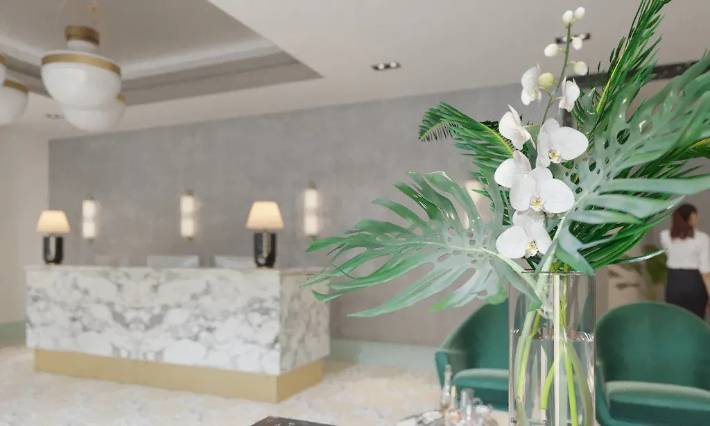 **** Hotel The Green Dublin Ireland